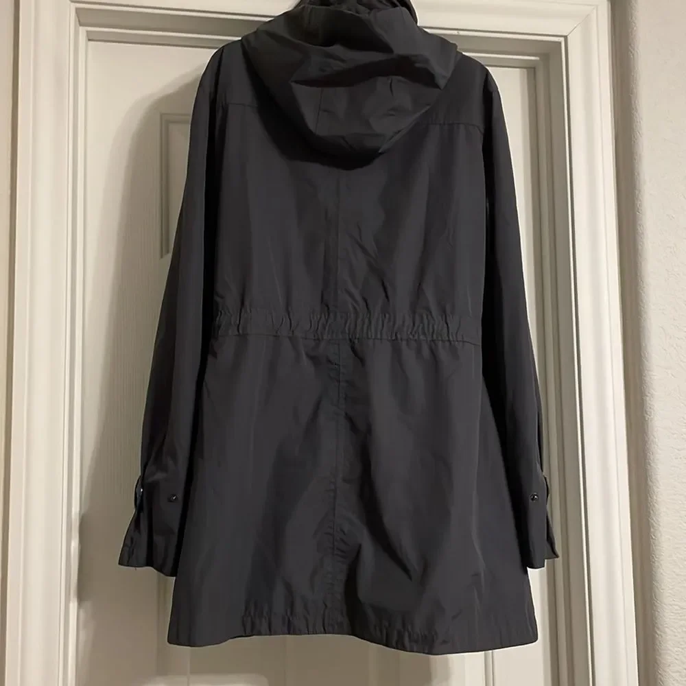 Blue Jacket - Picture 3 of 5